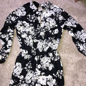 Black and White Floral Keyhole Cut Out Romper